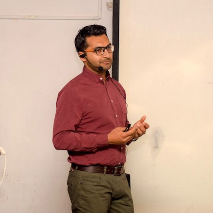 Jabran speaking at University of Engineering & Technology, Lahore in 2019
